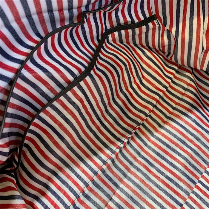 톰브라운 여행구 TB577249 신상