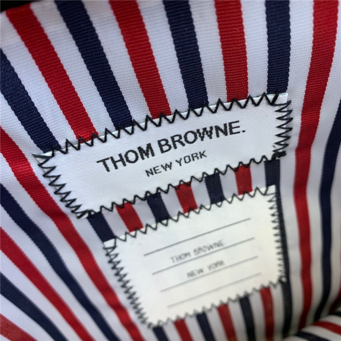 톰브라운 클러치 TB105812-2 신상