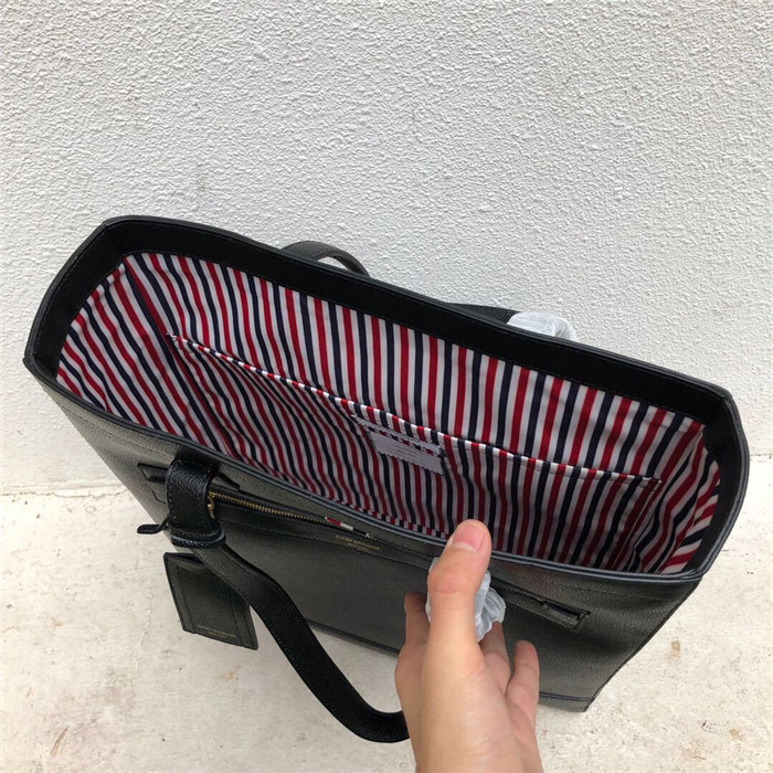 톰브라운 남성용 토트백 TB70412 신상