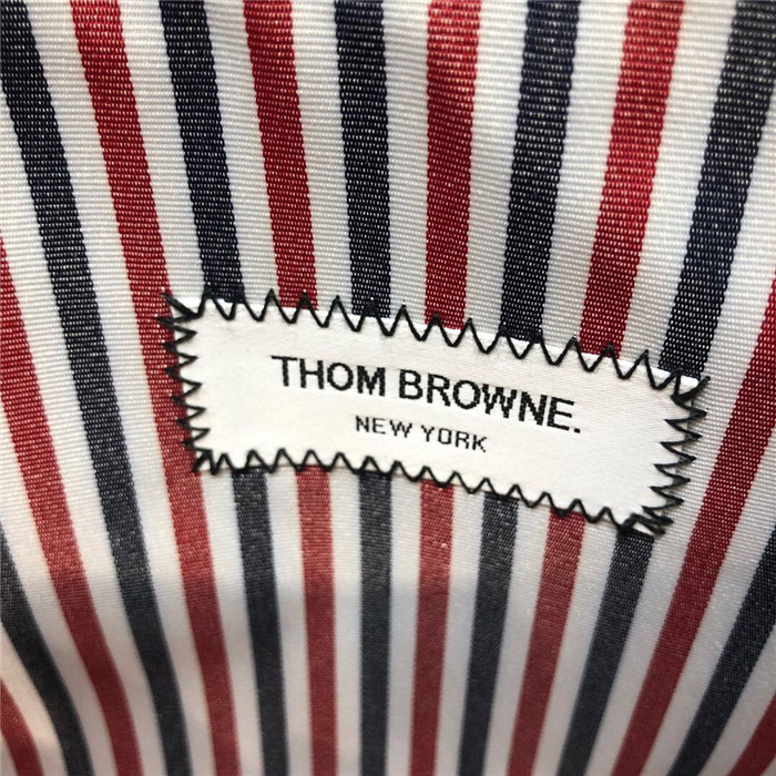 톰브라운 클러치 TB704910-1 신상