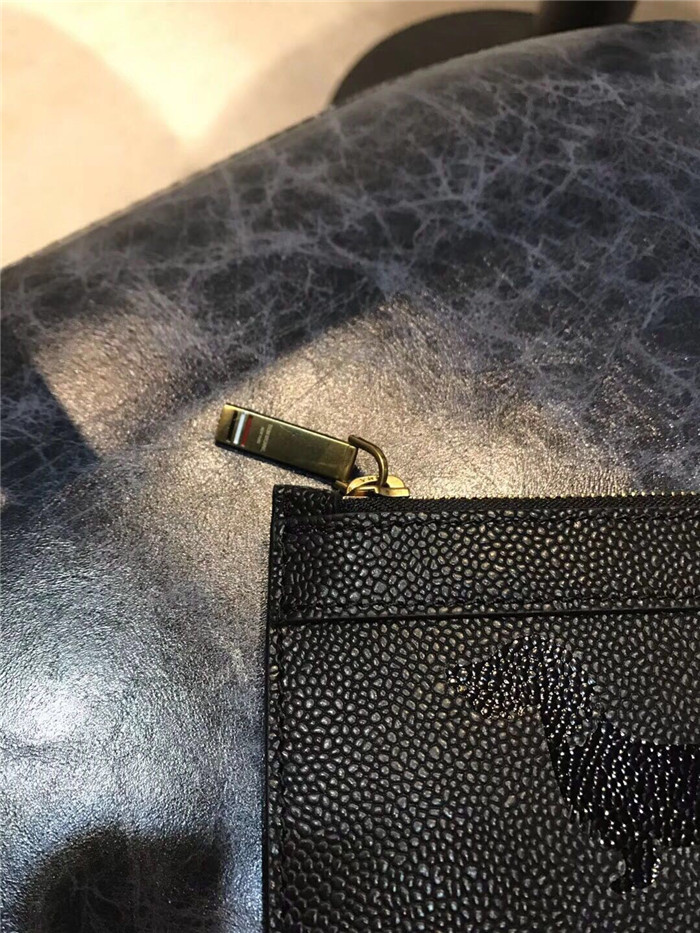  Thom Browne 톰브라운 클러치 TB501170 신상