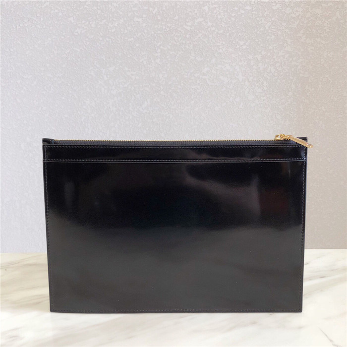 톰브라운 클러치 TB809910 신상