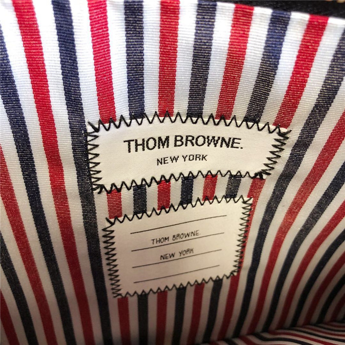 톰브라운 클러치 TB809910 신상