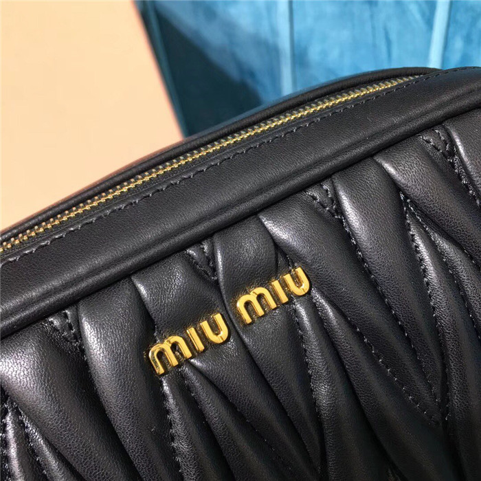 미우미우 미니 카메라백 5BH539-3 2020/신상