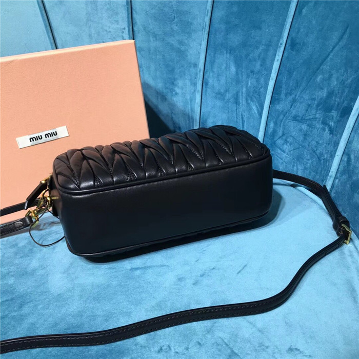 미우미우 미니 카메라백 5BH539-3 2020/신상