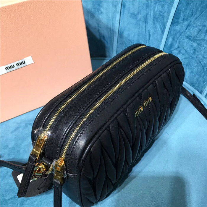 미우미우 미니 카메라백 5BH539-3 2020/신상