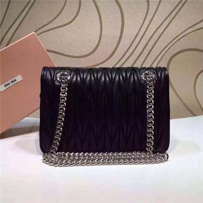 미우미우 체인백 5BD015-1 2020/신상