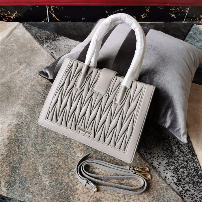  Miumiu 미우미우 토트&숄더백 5BA126-1 2020/신상