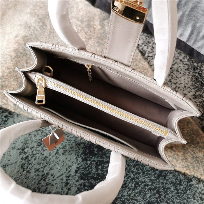  Miumiu 미우미우 토트&숄더백 5BA126-1 2020/신상