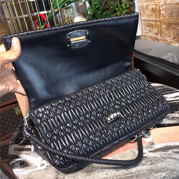 미우미우 숄더백 5BD233-1 신상