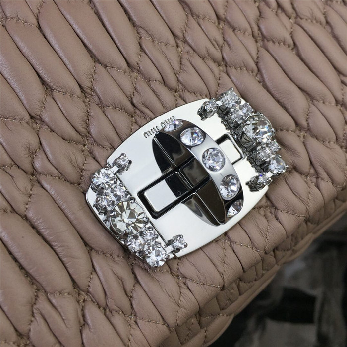 미우미우 숄더백 5BD233-2 신상