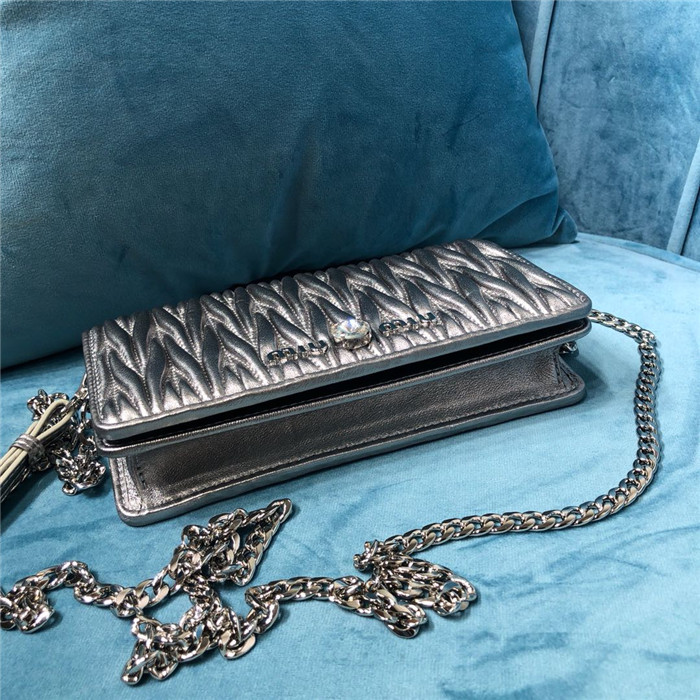 미우미우 체인숄더백 5ZH029-2 2020/신상