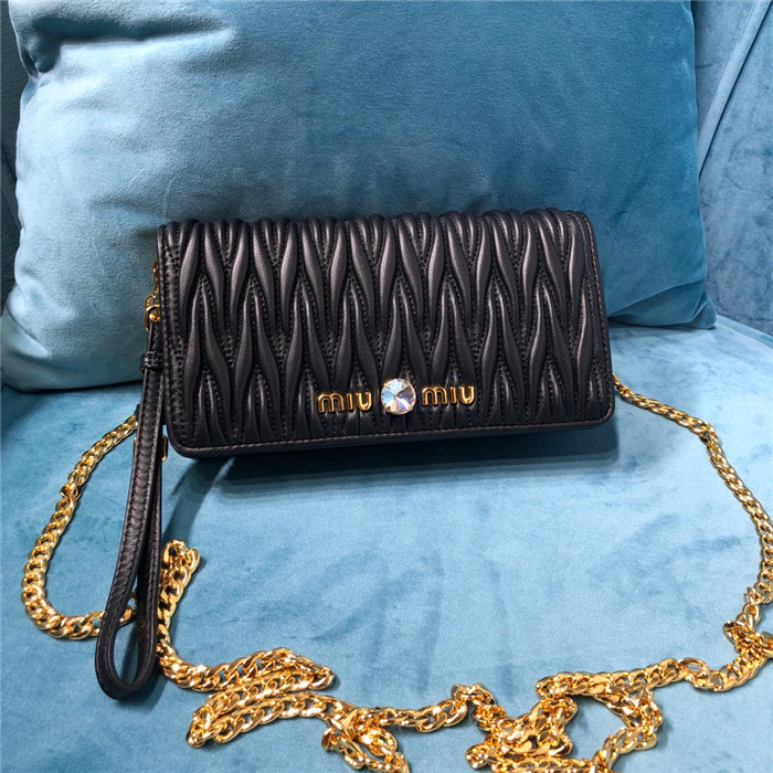 미우미우 체인숄더백 5ZH029-3 2020/신상