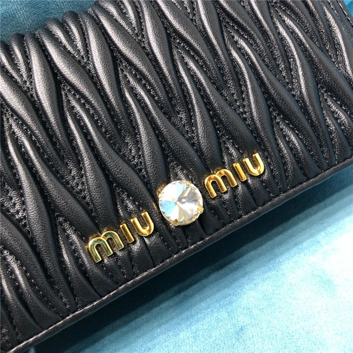 미우미우 체인숄더백 5ZH029-3 2020/신상