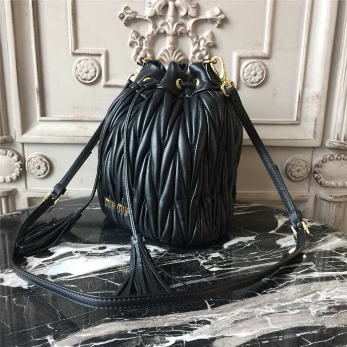 Miumiu 미우미우 버킷백 5BE014-2 2020/신상