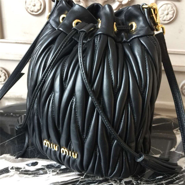 Miumiu 미우미우 버킷백 5BE014-2 2020/신상