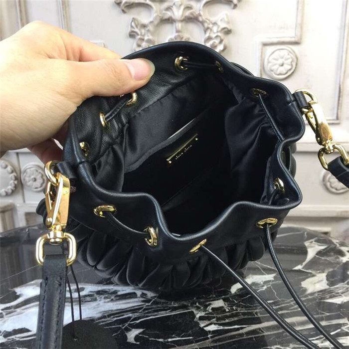 Miumiu 미우미우 버킷백 5BE014-2 2020/신상