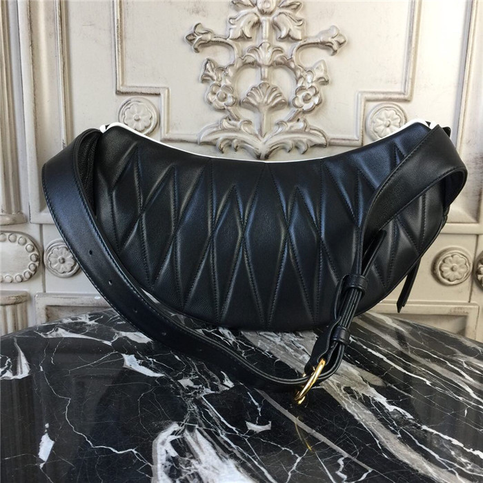 미우미우 마테라쎄 힙색 5BL008-1 2020/신상