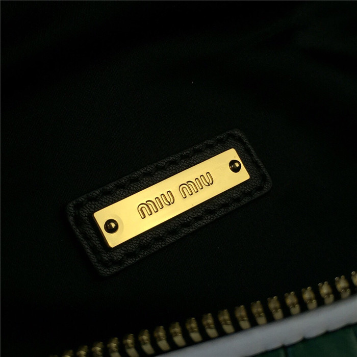 미우미우 마테라쎄 힙색 5BL008-1 2020/신상