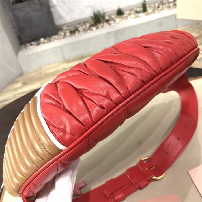 미우미우 마테라쎄 힙색 5BL008-2 2020/신상