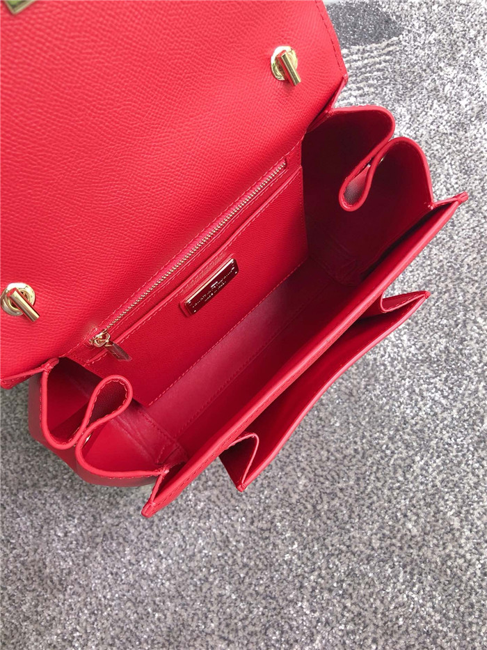 페레가모 바라 플랩백 GM 21F558-3