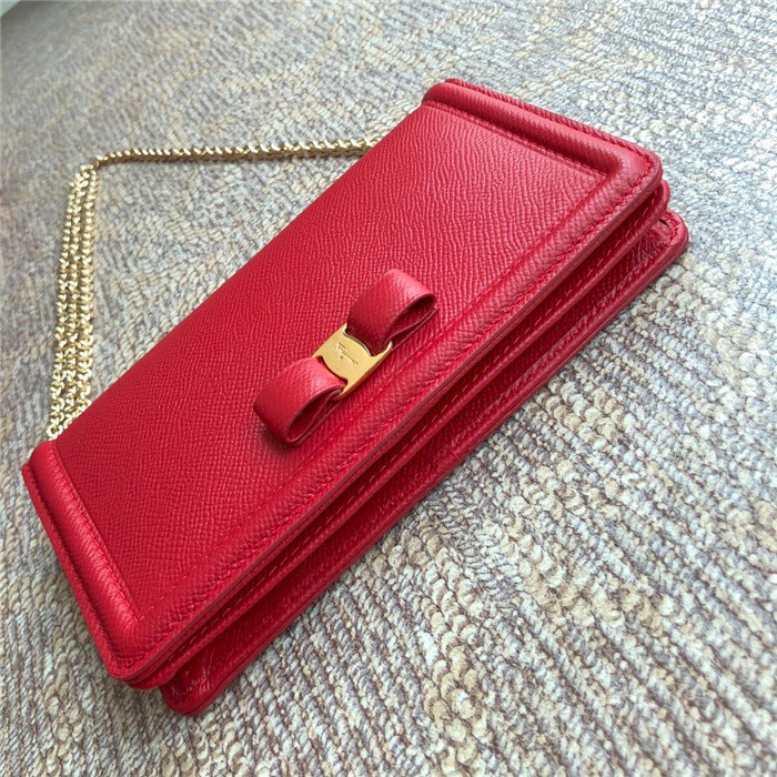 페레가모 미니 체인 숄더백 22C916-2