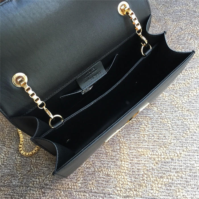 페레가모 플랩백 라지 21G671-4