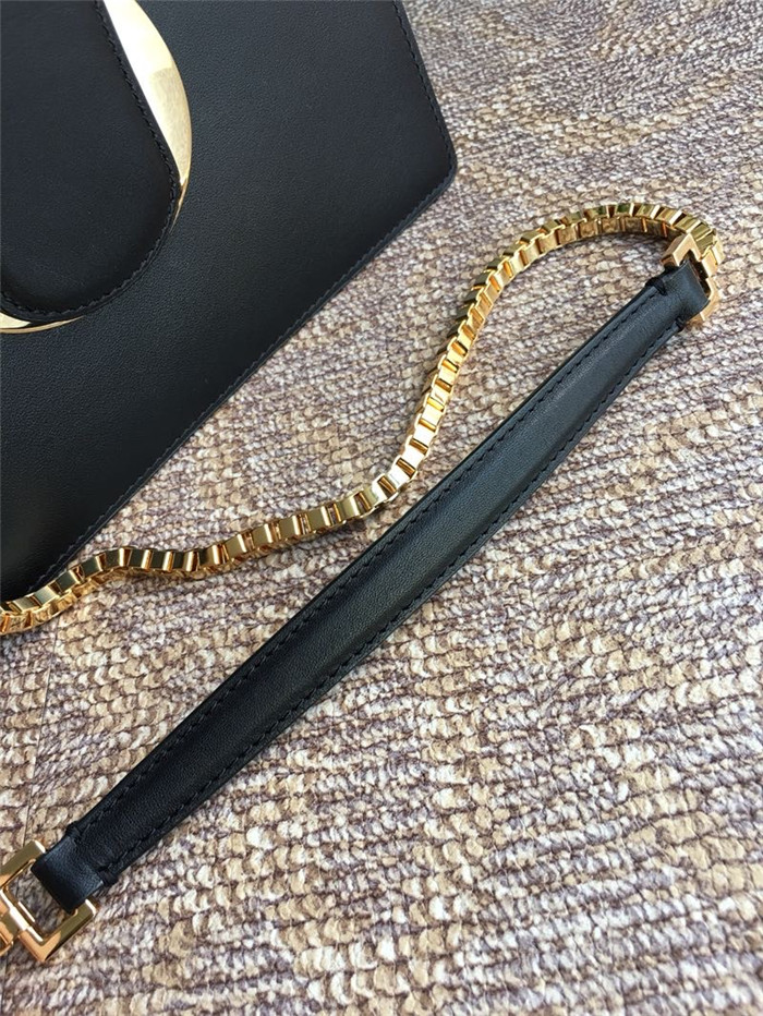 페레가모 플랩백 라지 21G671-4