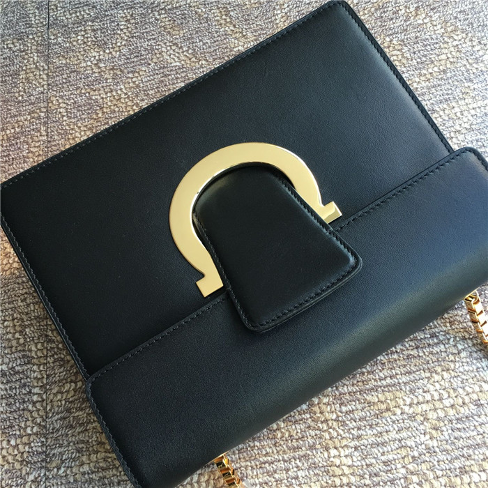 페레가모 플랩백 라지 21G671-4