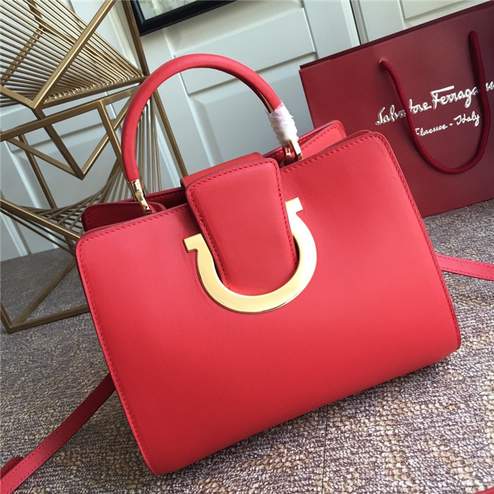 페레가모 토트&숄더백 21G596-3