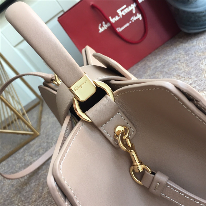 페레가모 토트&숄더백 21G596-4