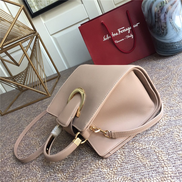 페레가모 토트&숄더백 21G596-4