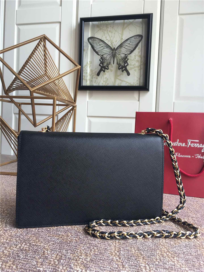 페레가모 플랩백 21E480-3