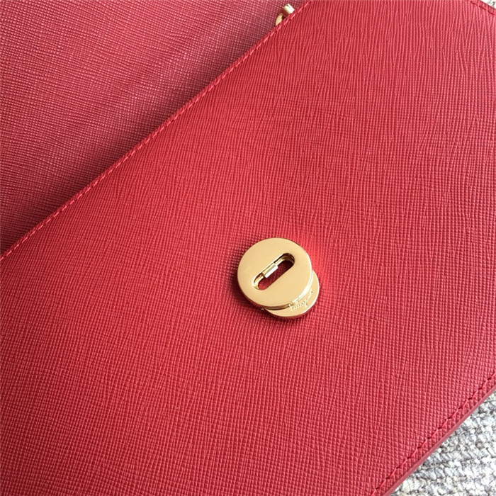 페레가모 플랩백 21E480-4