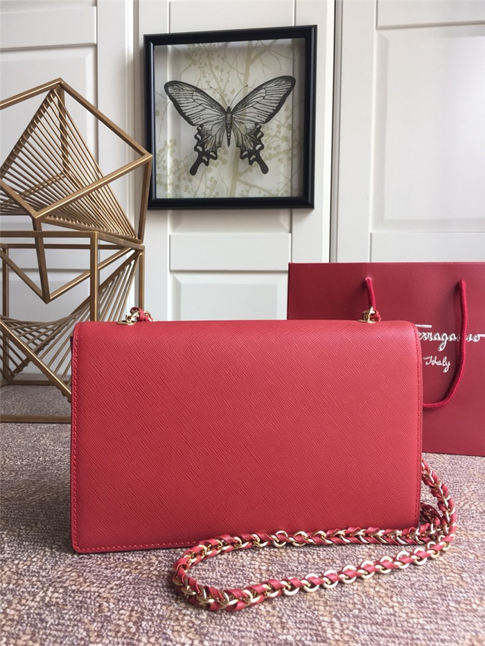 페레가모 플랩백 21E480-4