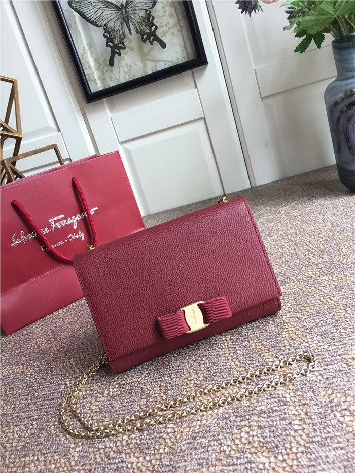 페레가모 미니 체인 숄더백 19CM 22B558-1