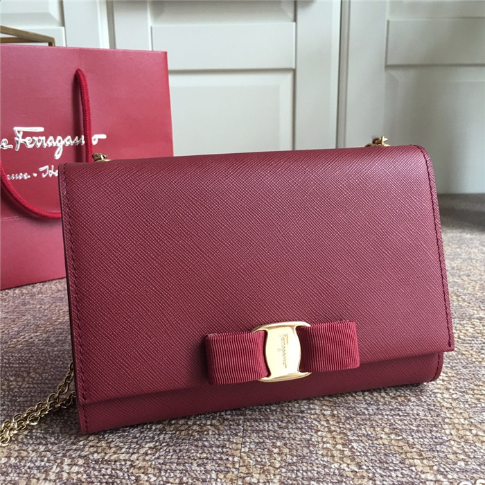 페레가모 미니 체인 숄더백 19CM 22B558-1