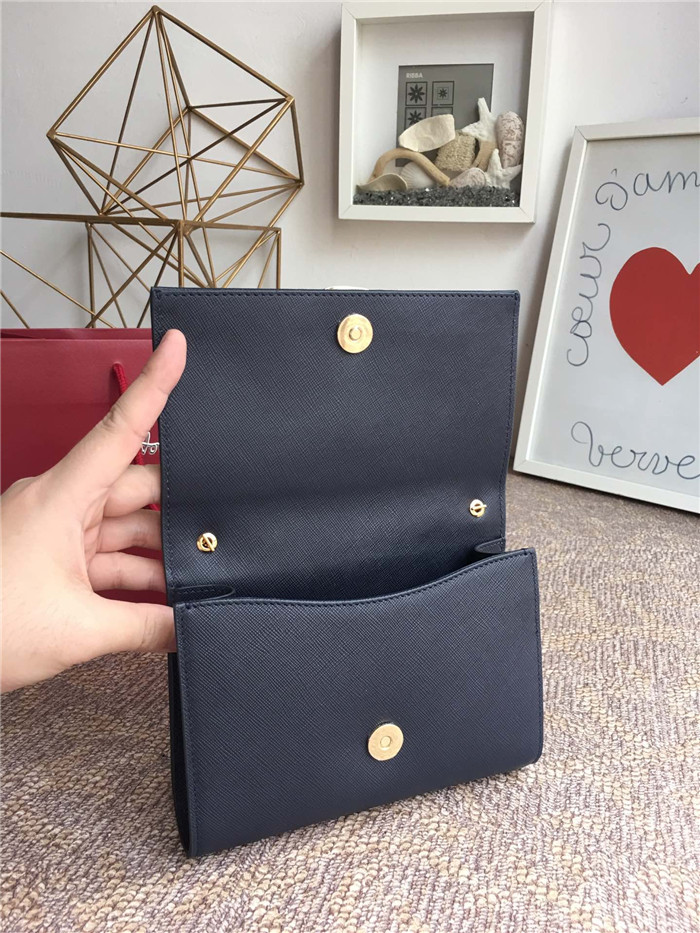 페레가모 미니 체인 숄더백 19CM 22B558-2