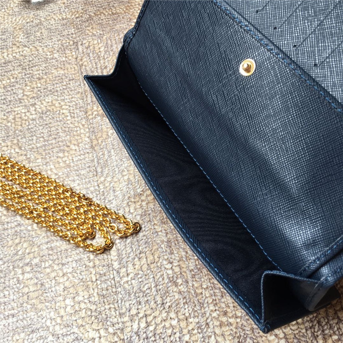 페레가모 미니 체인백 22B875-3