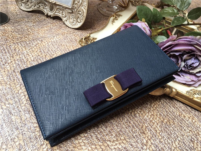 페레가모 미니 체인백 22B875-3