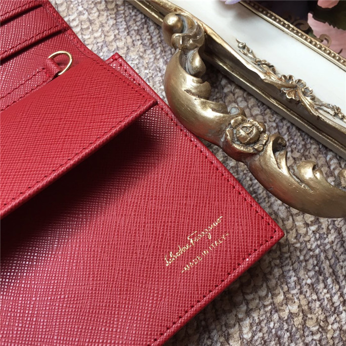 페레가모 미니 체인백 22B875-4