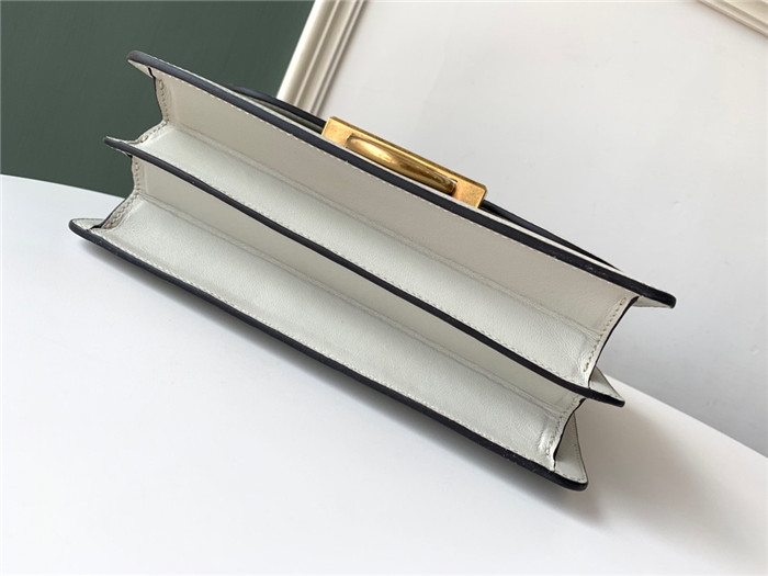 페레가모 플랩백 21H321-2 2020/신상