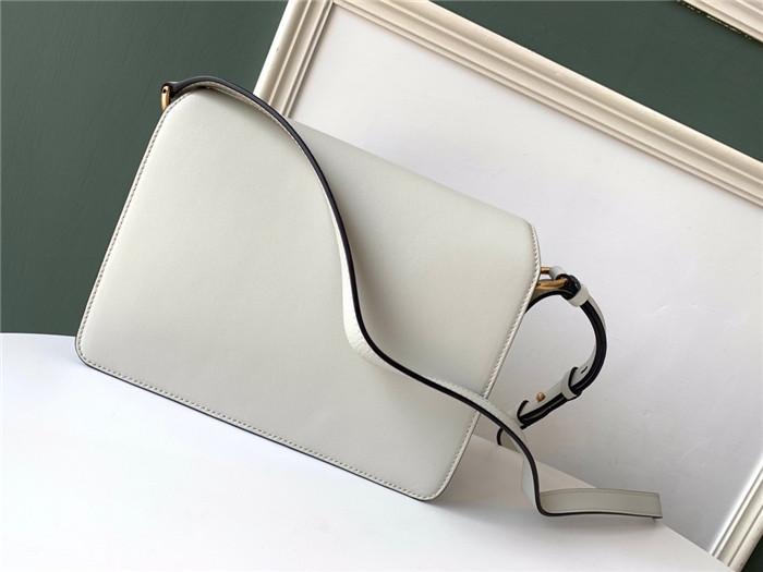 페레가모 플랩백 21H321-2 2020/신상