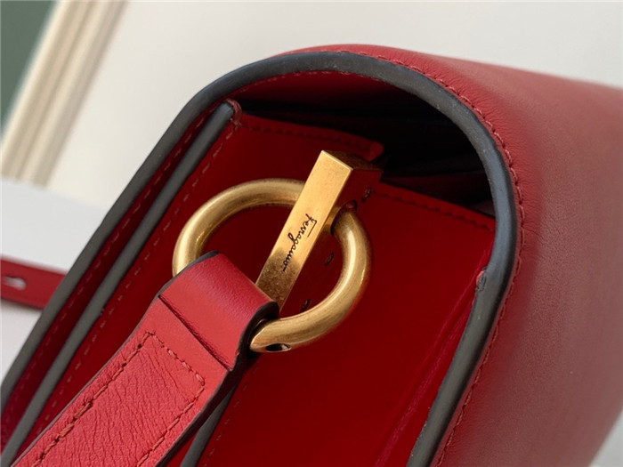 페레가모 플랩백 21H321-4 2020/신상