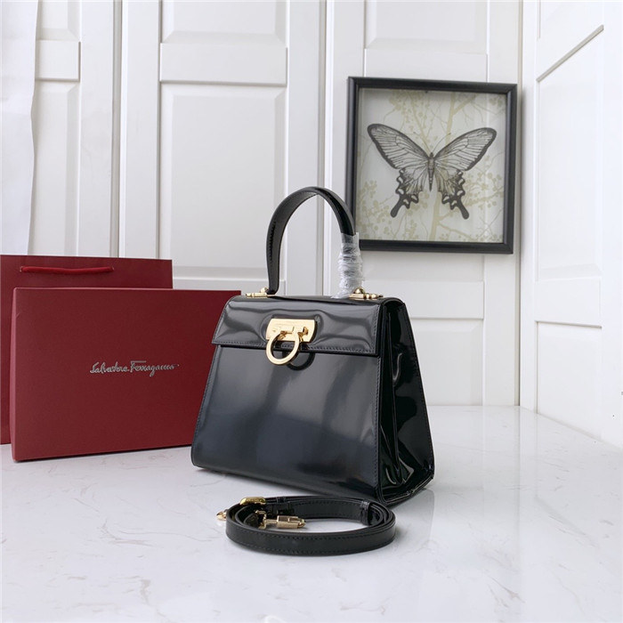 페레가모 토트&숄더백 DY-212269-2