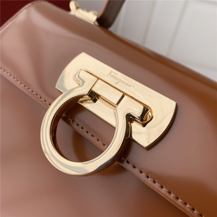 페레가모 토트&숄더백 DY-212269-3