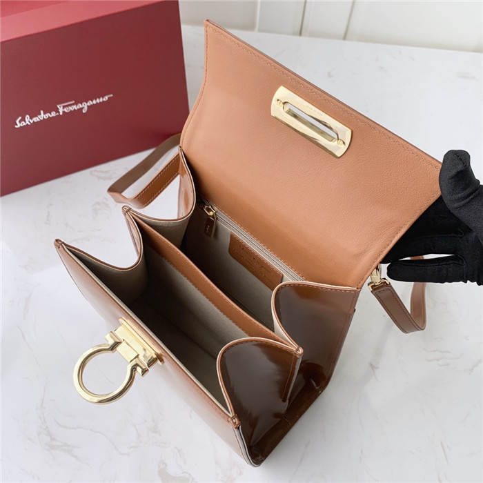 페레가모 토트&숄더백 DY-212269-3