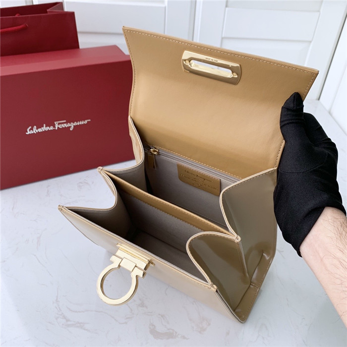 페레가모 토트&숄더백 DY-212269-4