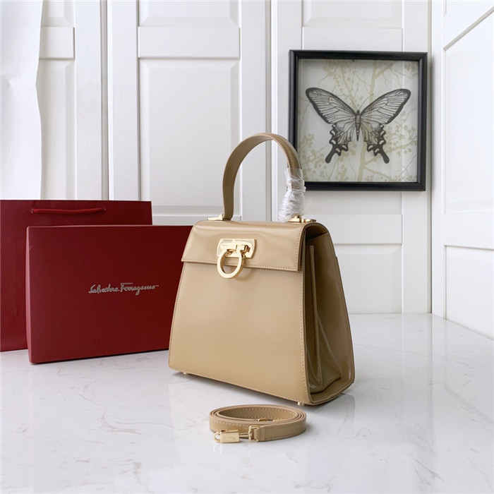 페레가모 토트&숄더백 DY-212269-4