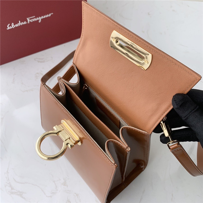 페레가모 미니 토트&숄더백 DY-212267-1